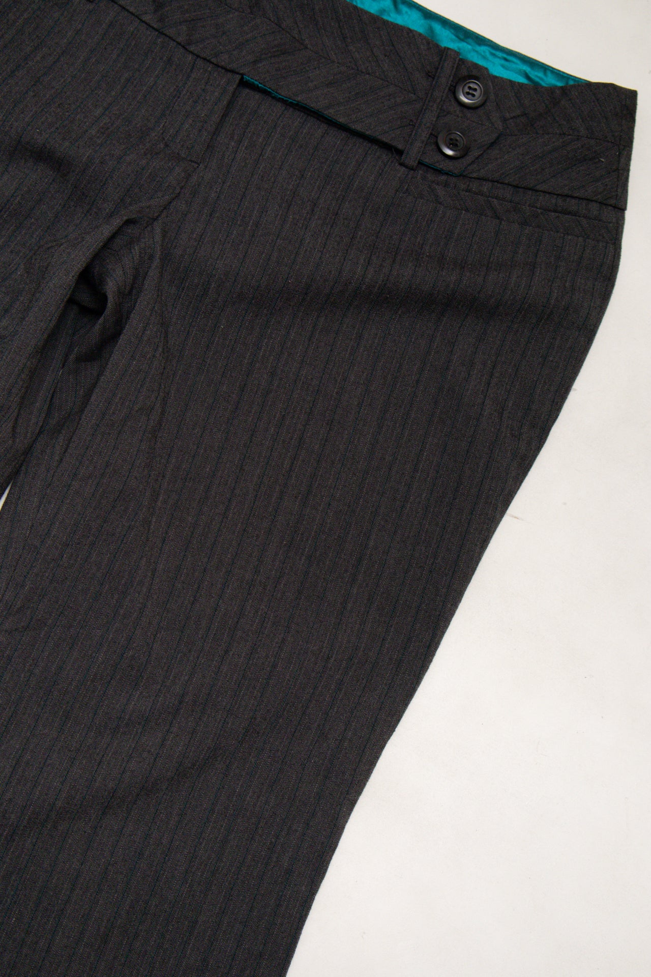 #122 Dynamite Pants Charcoal Gray | c. 174 | Size 16