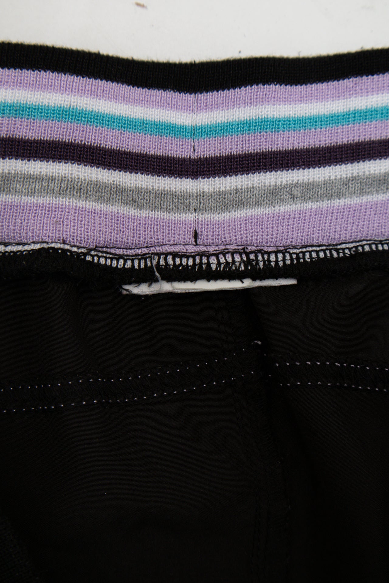 #96 Cropped Track Pants Black | c. 173 | Size 10