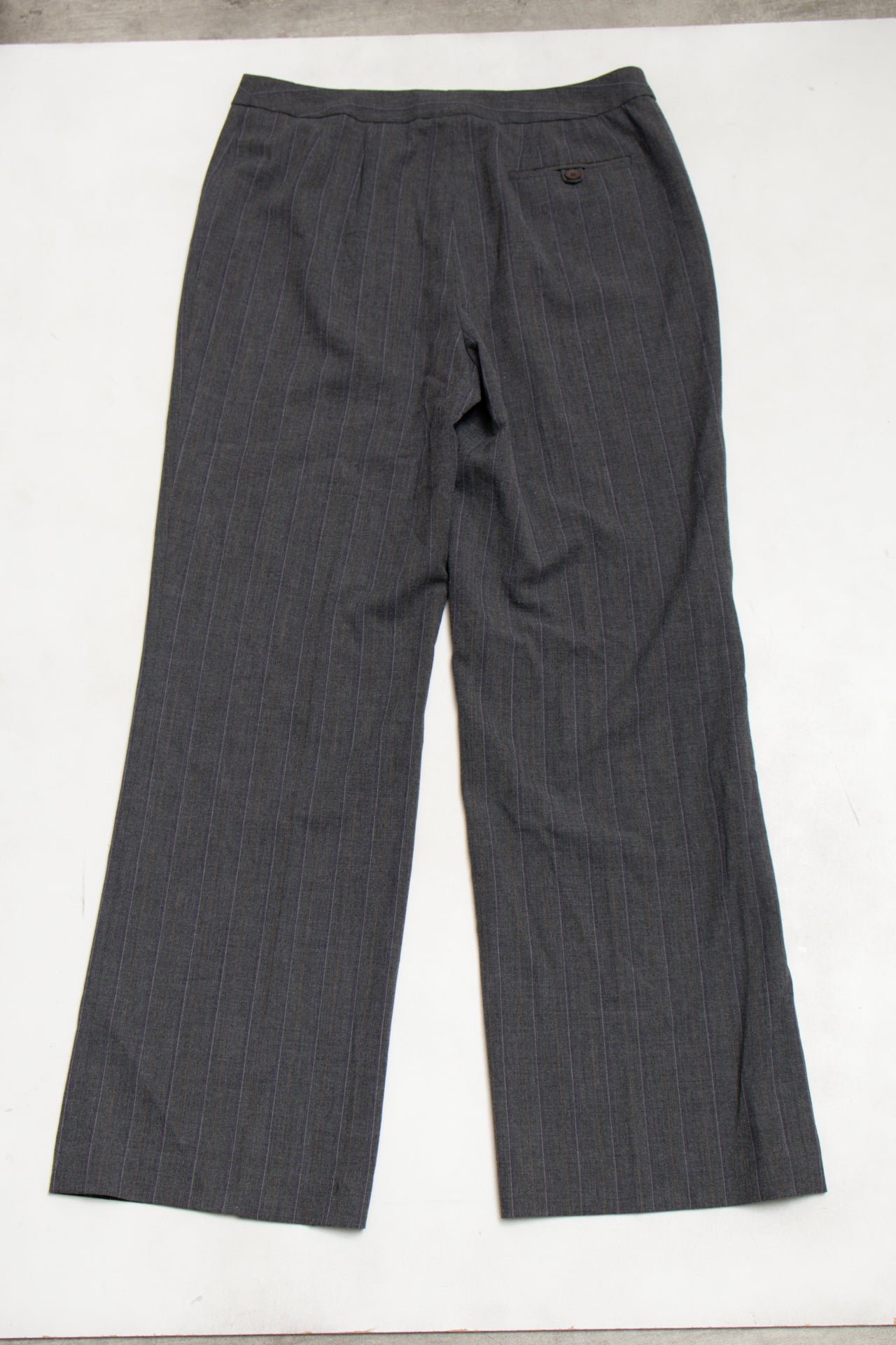 #252 I.e. Pants Gray | c. 174 | Size 12