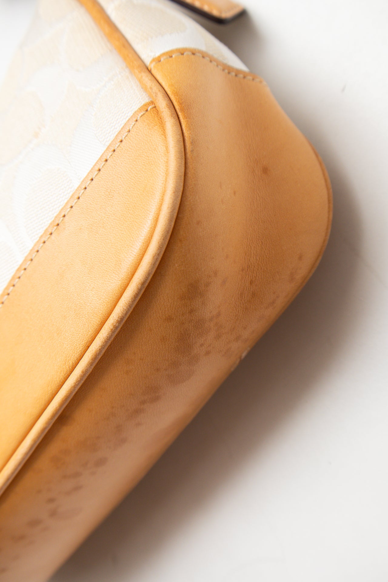 #182 Coach White Monogram Demi Bag | c. 176