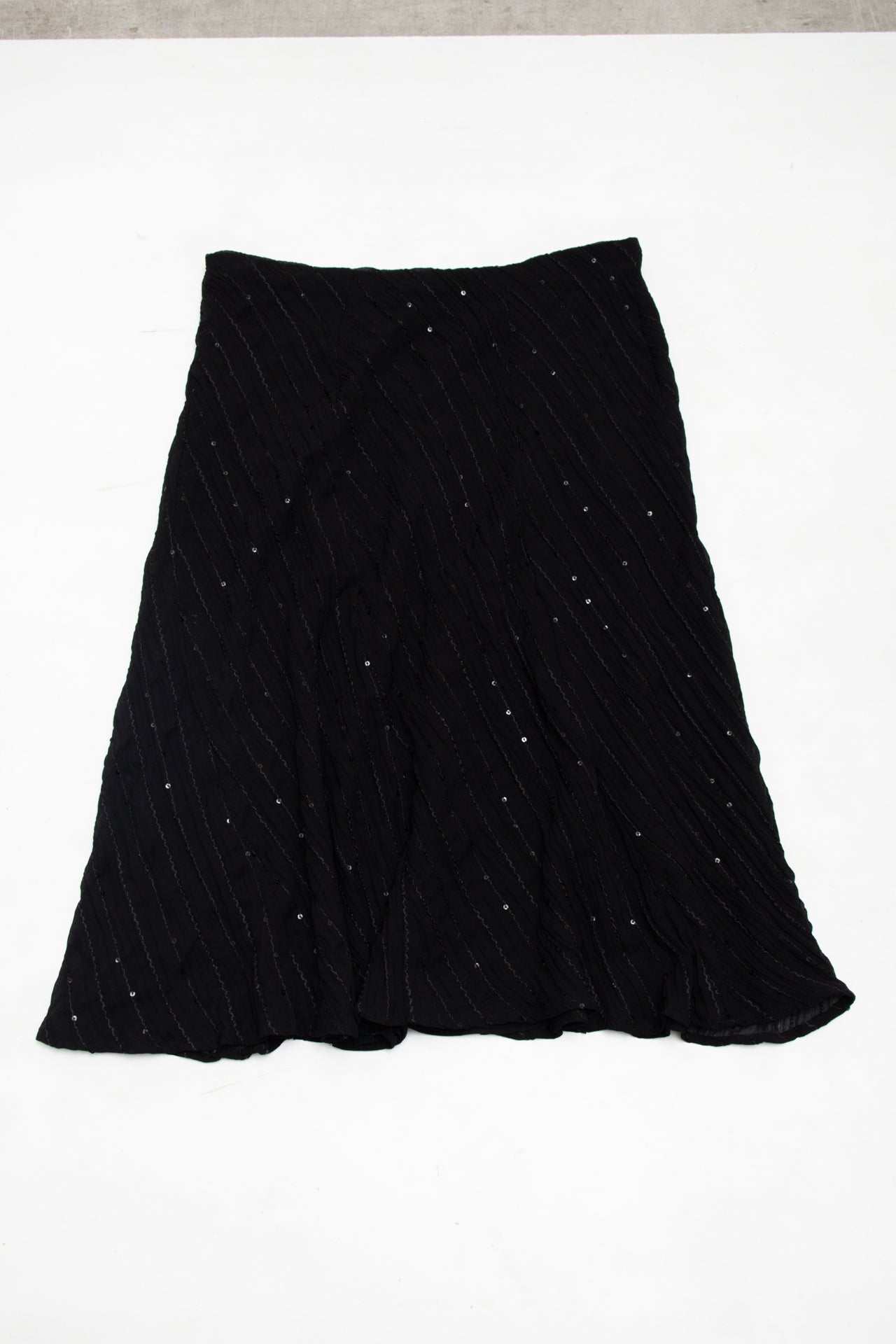 #72 Cato Skirt Black | c. 173 | Size 10