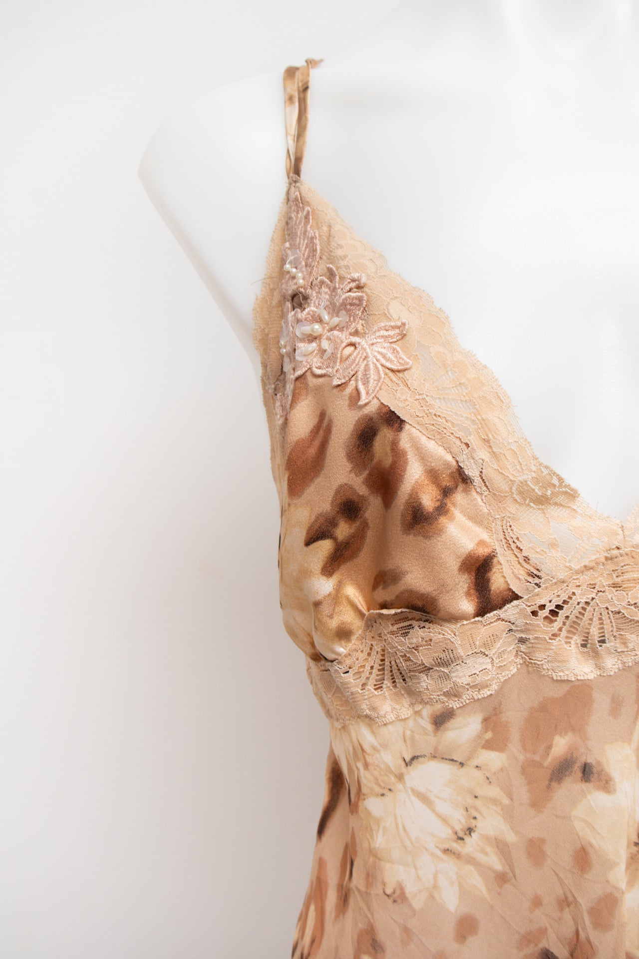 #174 California Dynasty Camisole Beige | c. 176 | Size 12