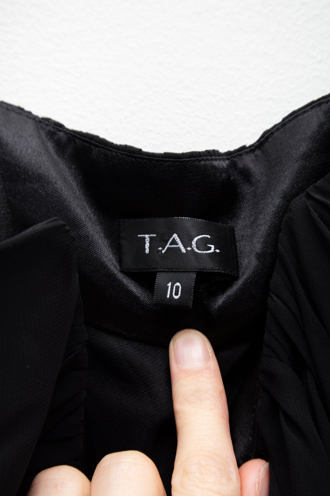 #200 T.a.g. Spaghetti Strap Cocktail Dress Black | c. 173 | Size 10