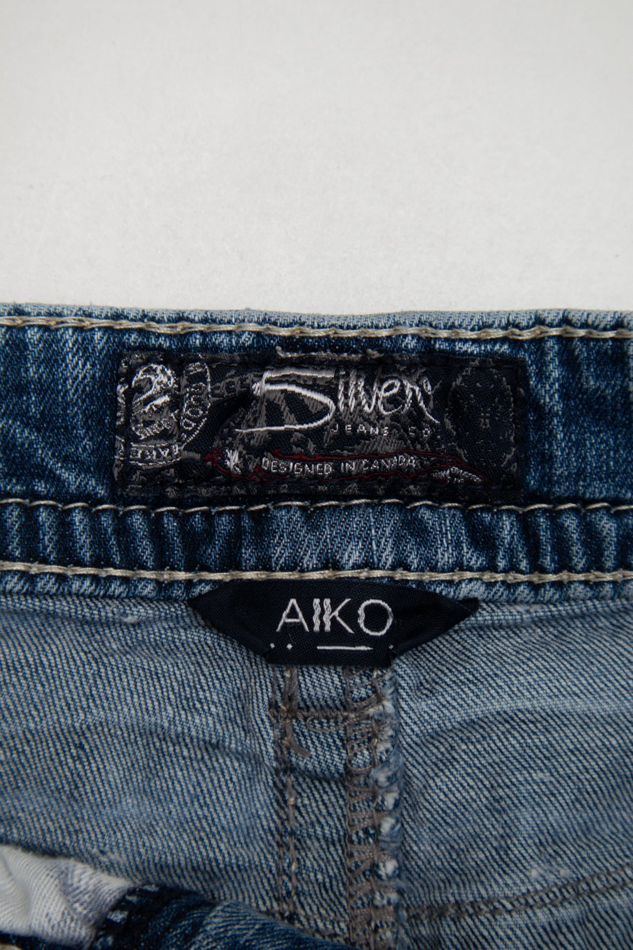 #146 Silver Jeans Co. Denim Shorts Blue | c. 173 | Size 6