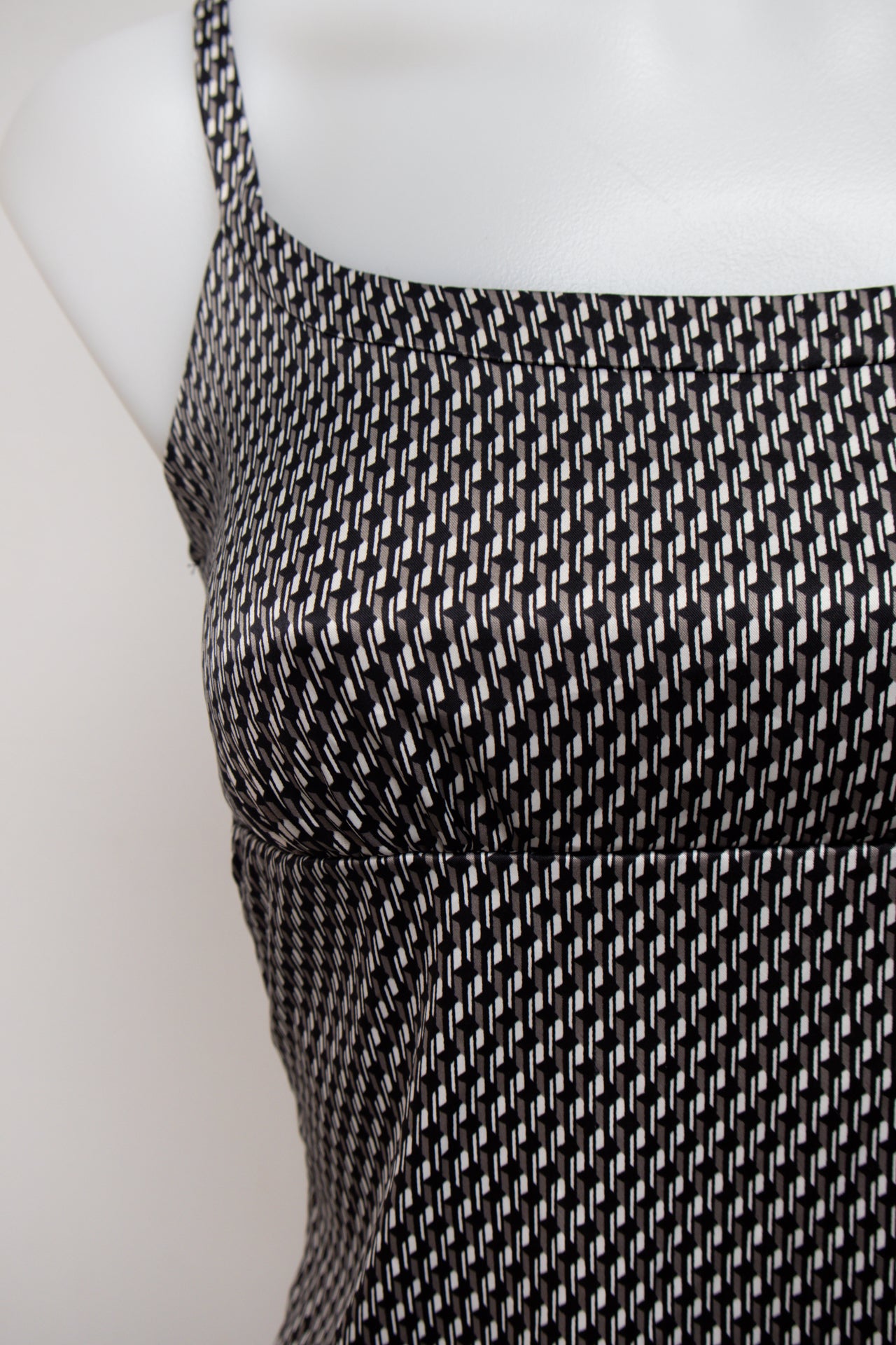 #158 New York & Company Camisole Top Black | c. 176 | Size 6