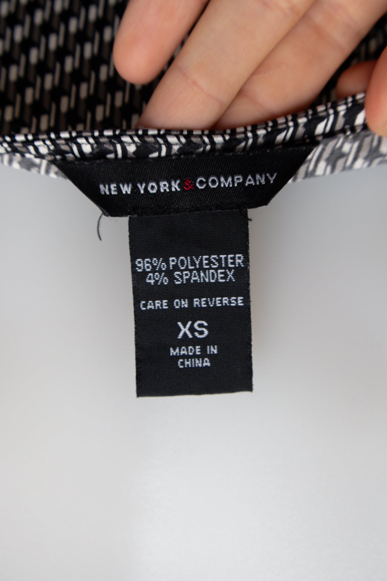 #158 New York & Company Camisole Top Black | c. 176 | Size 6