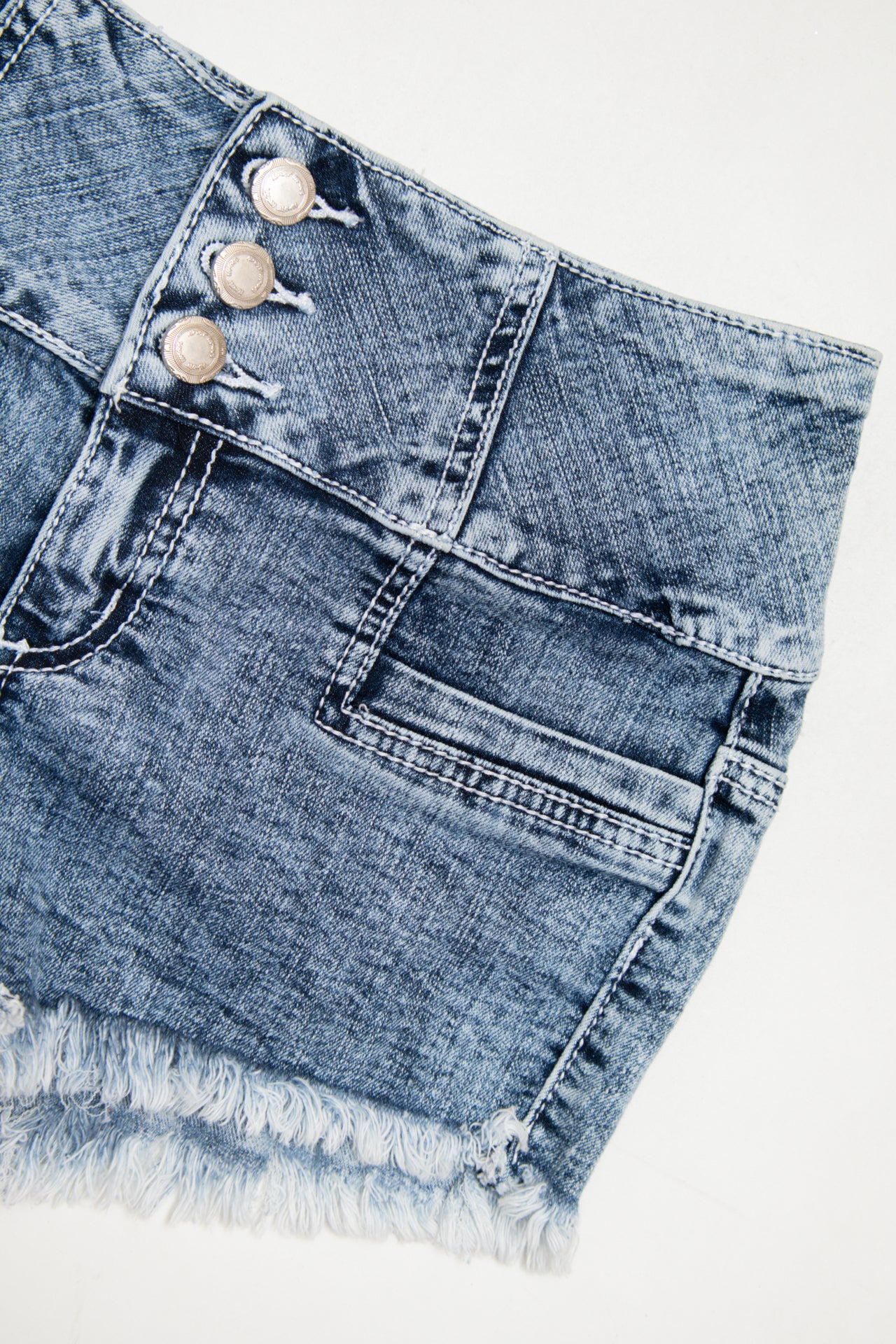 #90 Almost Famous Denim Shorts Blue | c. | Size 6