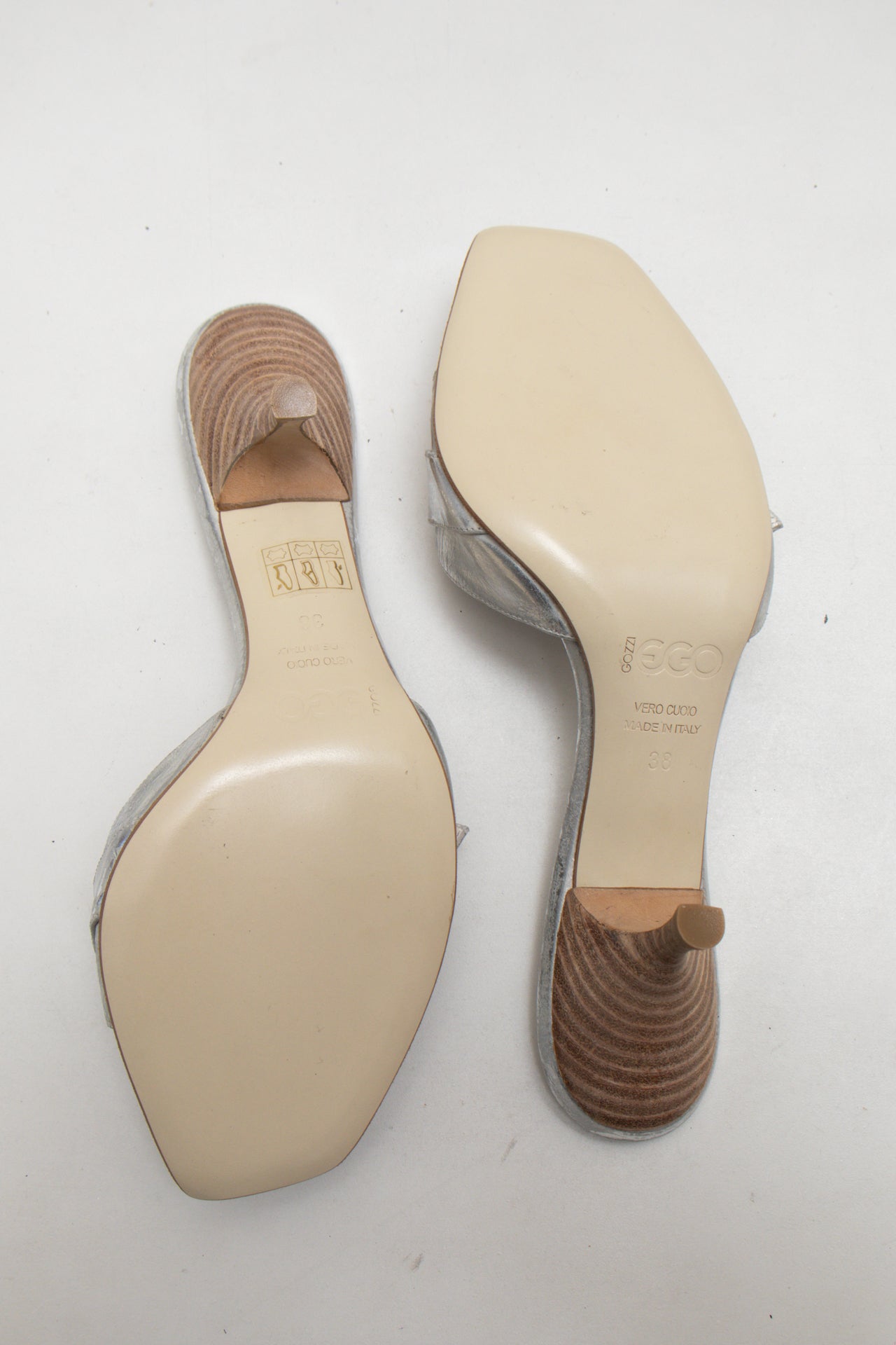#164 Gozzi Ego Heels / Mules Shoes Silver | c. 173 | Size AU7