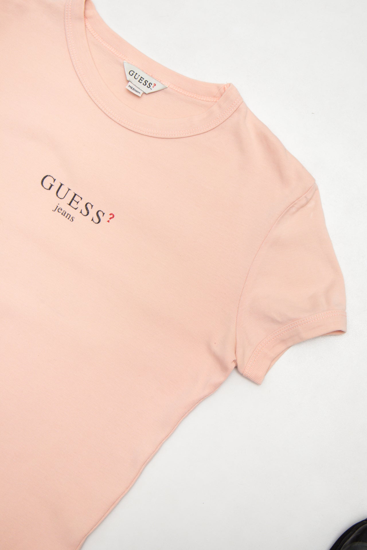 #62 Guess? T-shirt Pink | c. 173 | Size 10