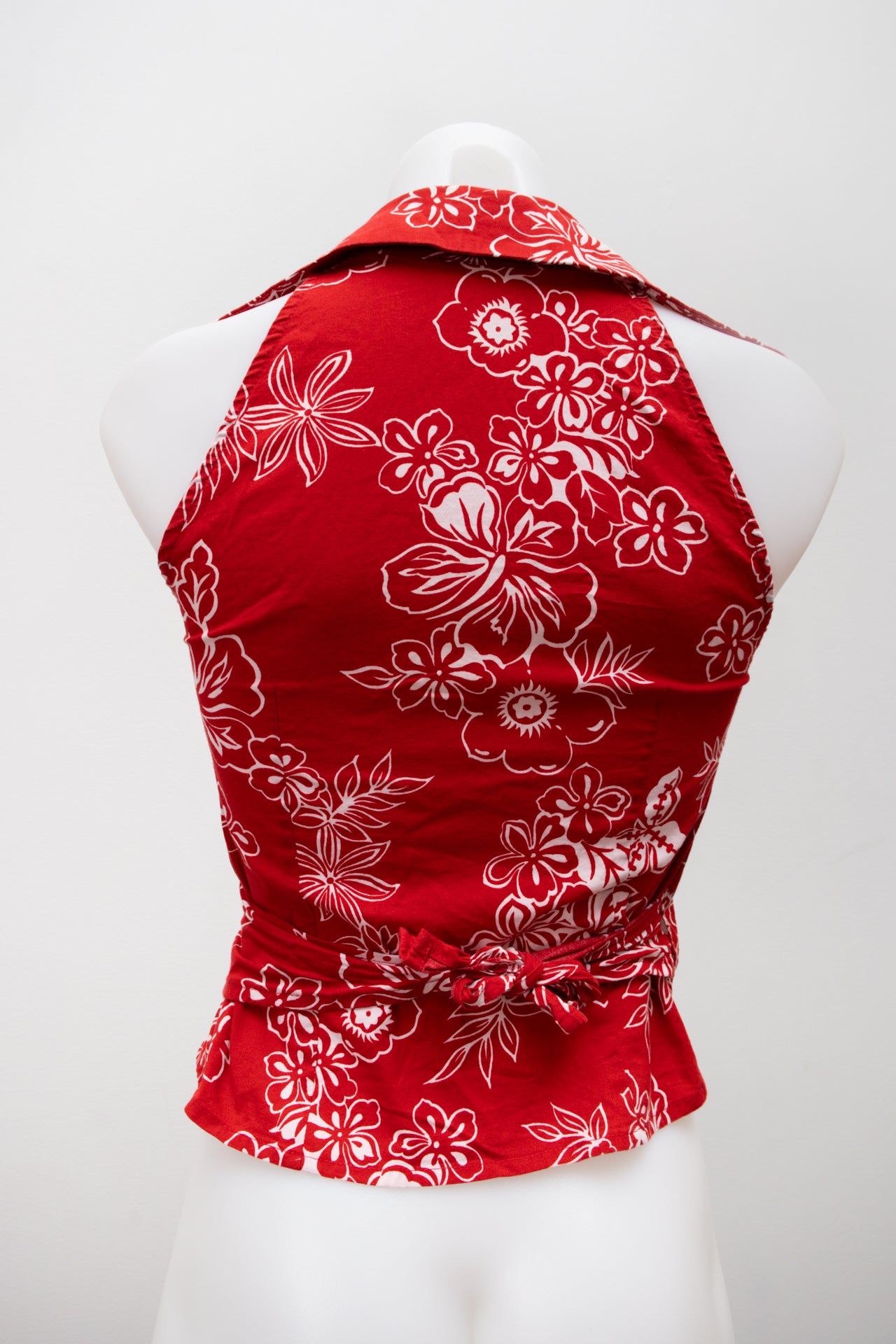 #33 Formul@ Joven Halter Top Red | c. 175 | Size 8/10