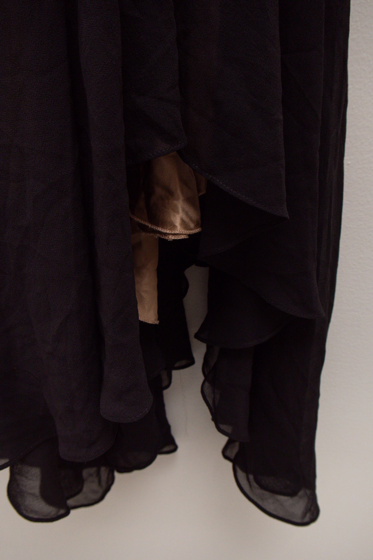 #203 Bcbgmaxazria Halter Evening Dress Black | c. 173 | Size 8