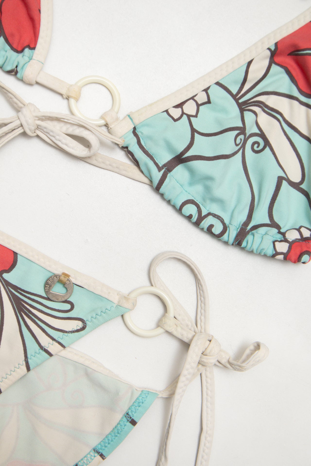 #202 Bikini Blue | c. 174 | Size 10