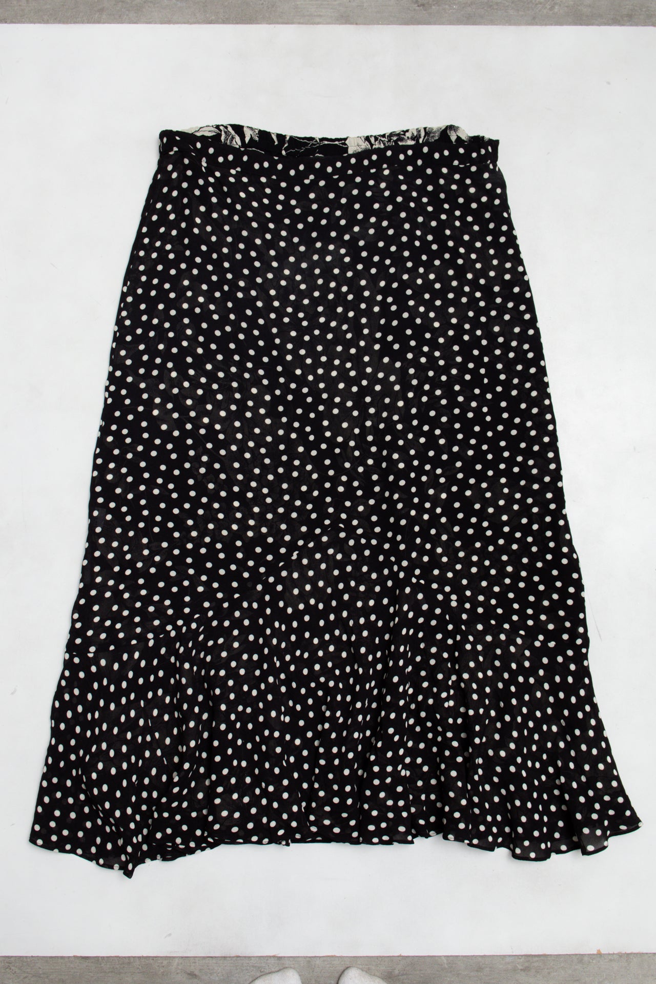 #202 Skirt Black | c. 175 | Size 16
