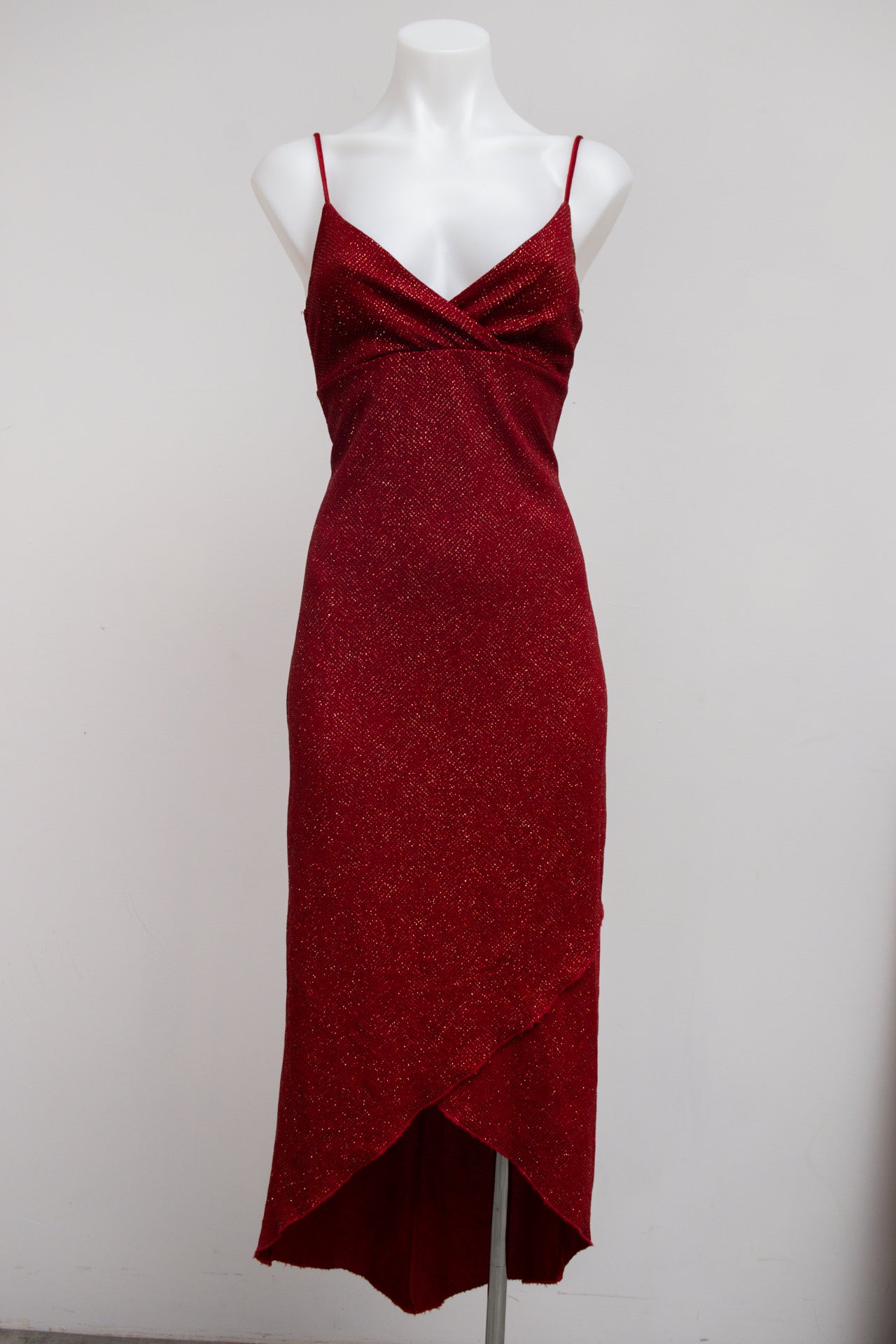 #104 Hyphen Red | c. 175 | Size 8