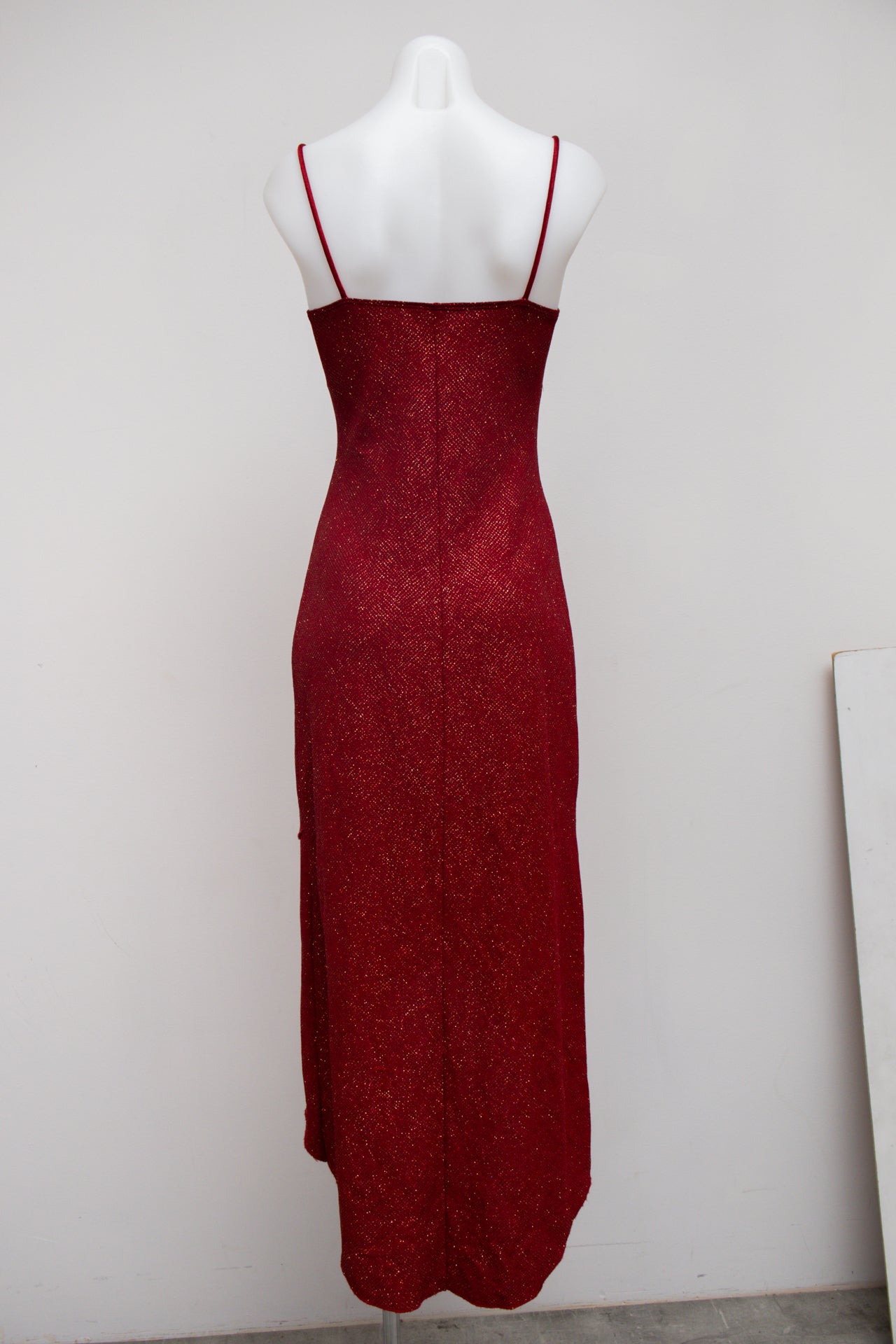 #104 Hyphen Red | c. 175 | Size 8