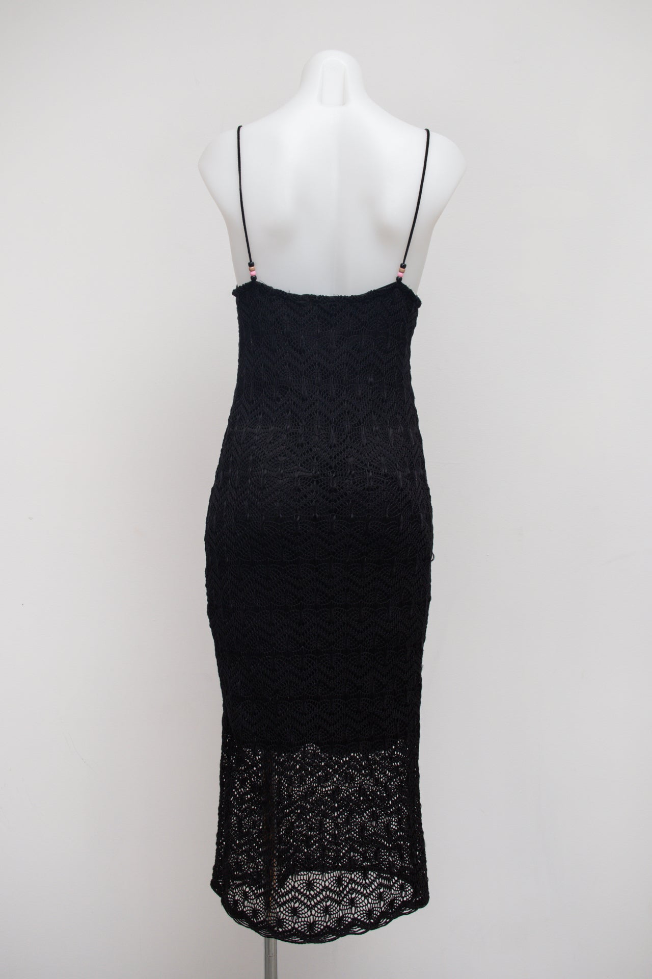 #105 Masq Black | c. 175 | Size 10/12