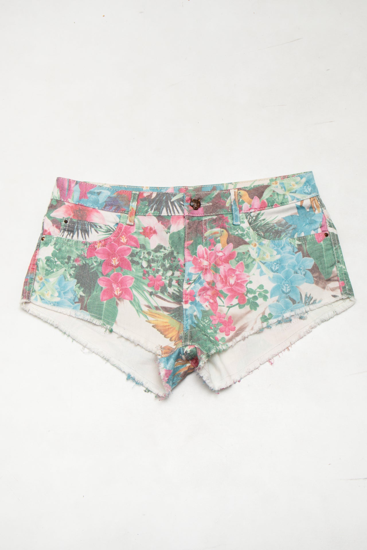#158 Shorts Multicolor Tropical Print On Off-white Base | c. 174 | Size 8