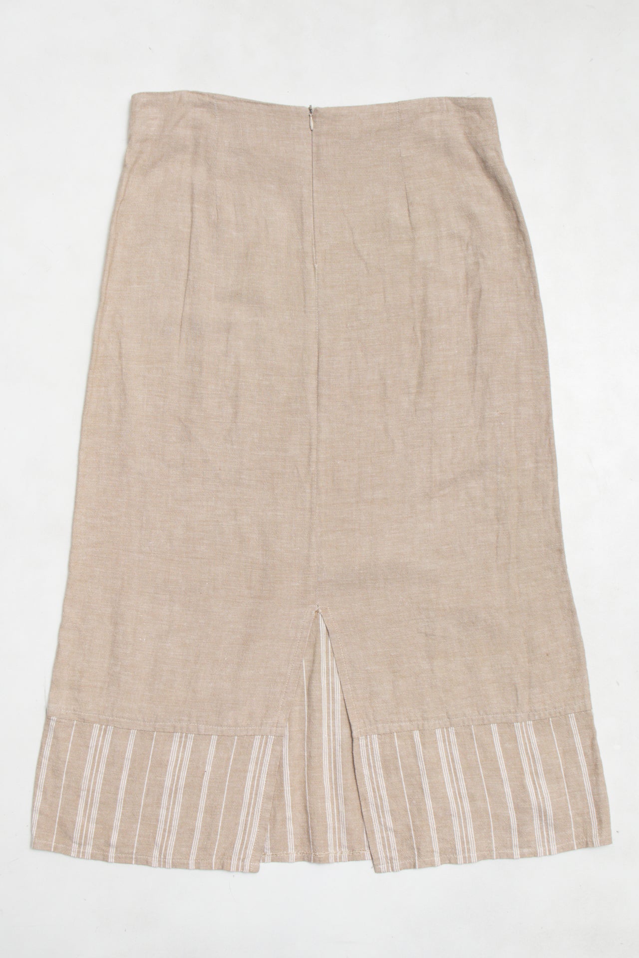 #206 Body Guard Collection Skirt Beige | c. 175 | Size 8