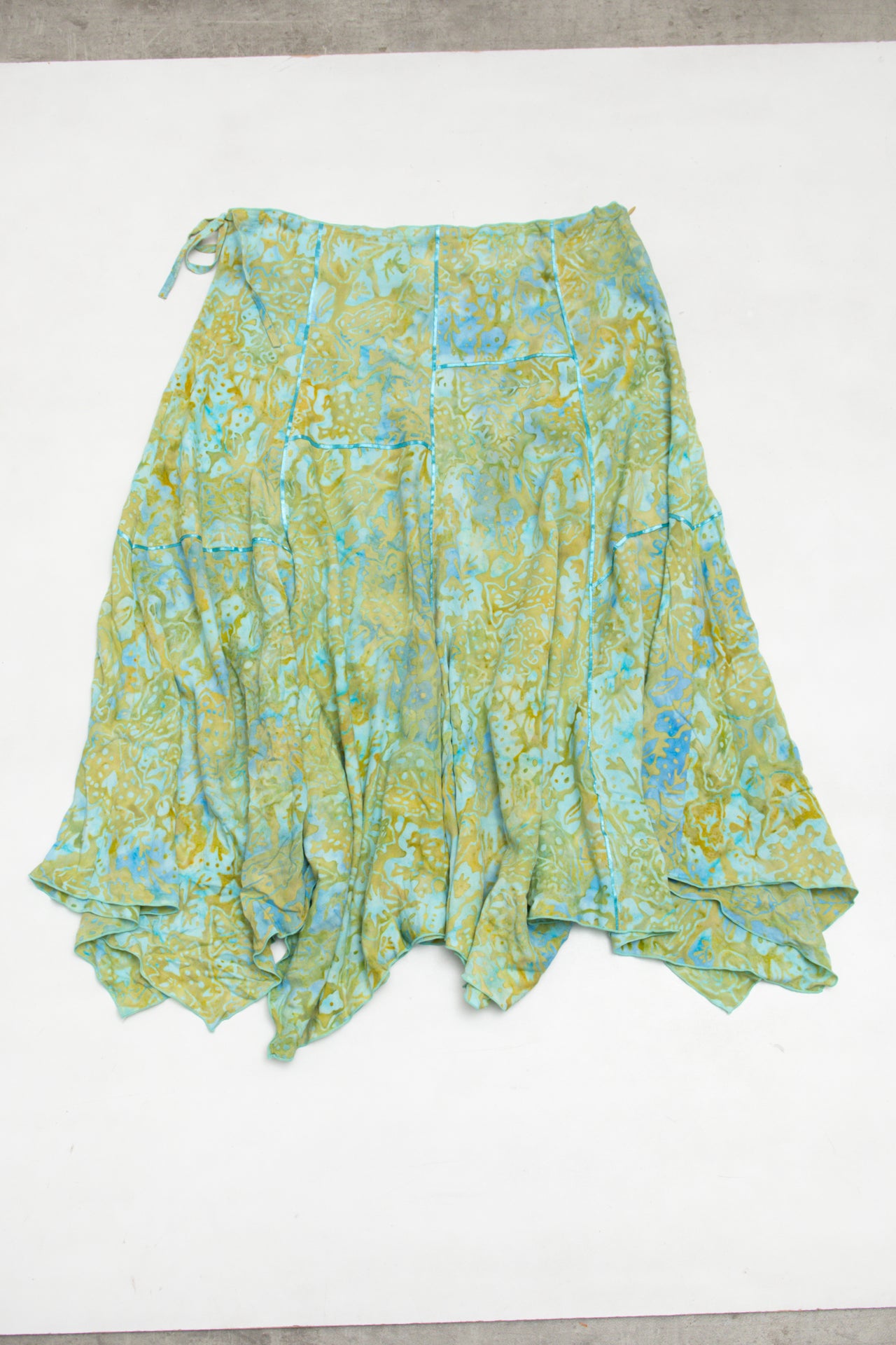 #158 Temptation Skirt Green | c. 173 | Size 8/10