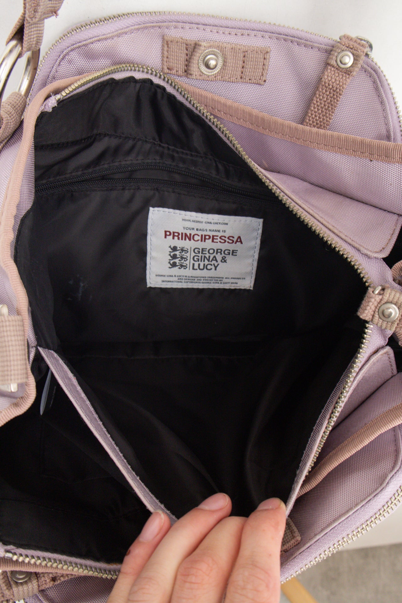 #221 George Gina &amp; Lucy Purple Utility 'PRINCIPESSA' Bag | c. 175 | Size