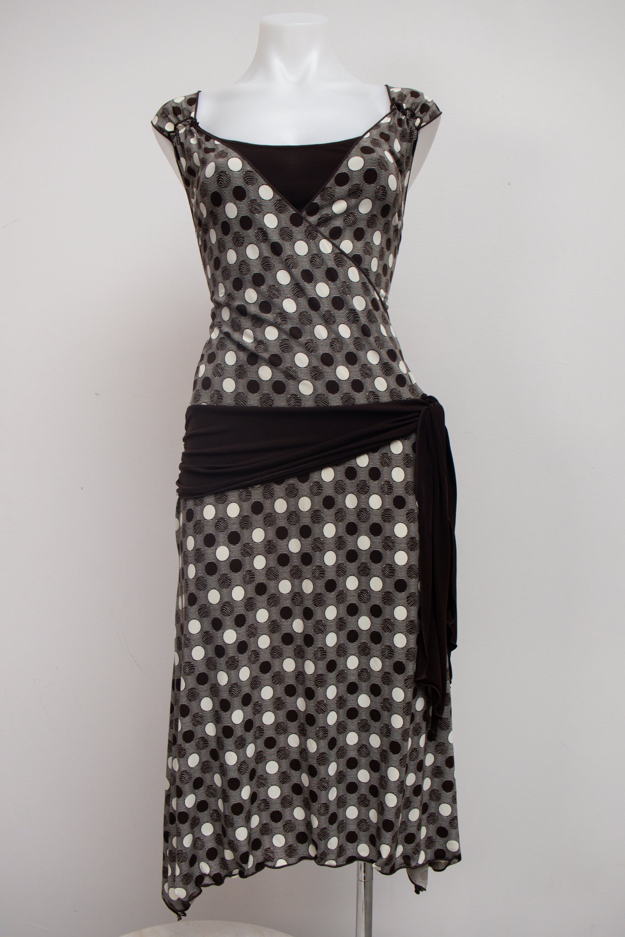 #96 Max Studio Black | c. 175 | Size 8/10