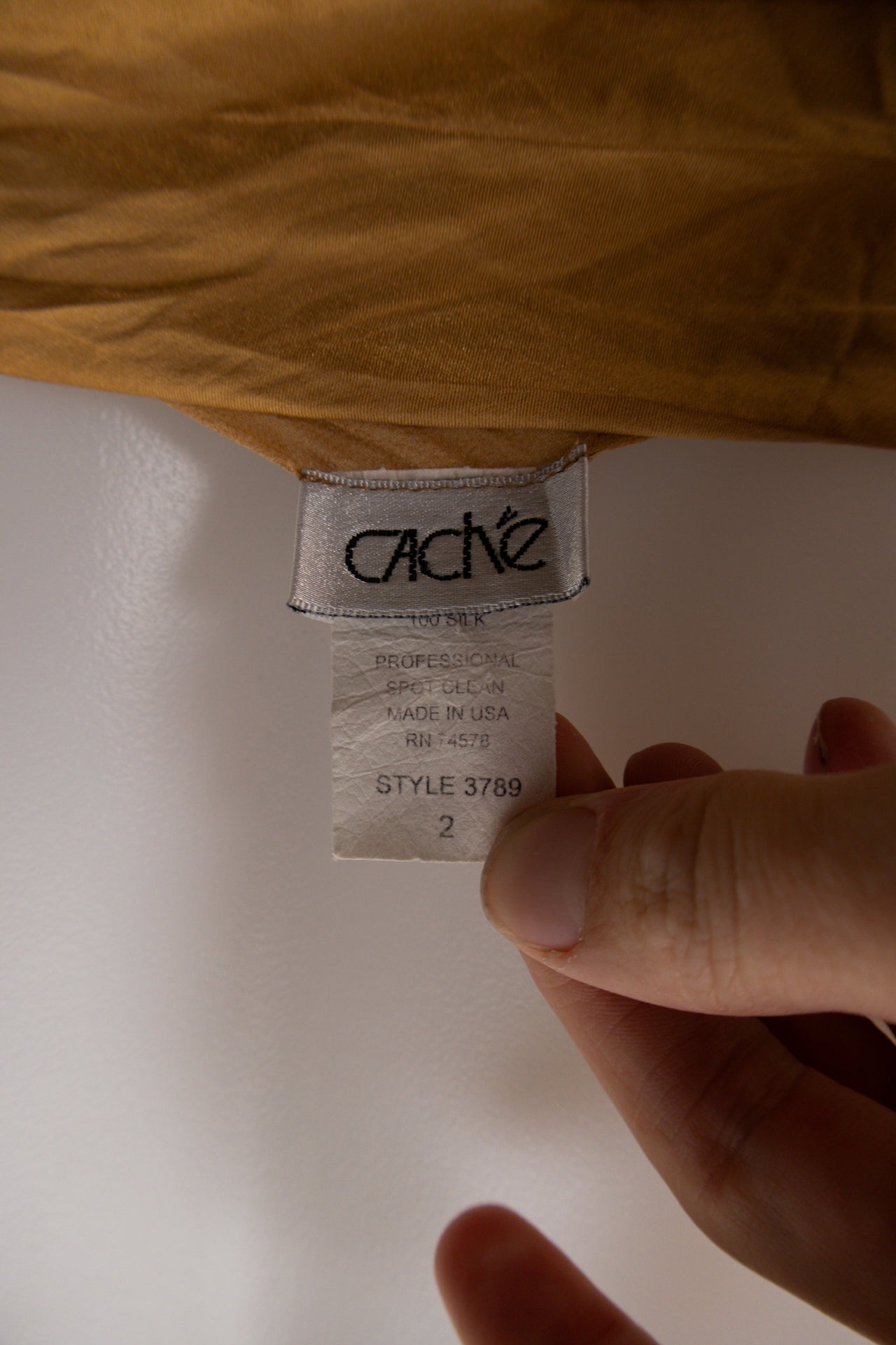 #107 Caché Gold | c. 175 | Size 6