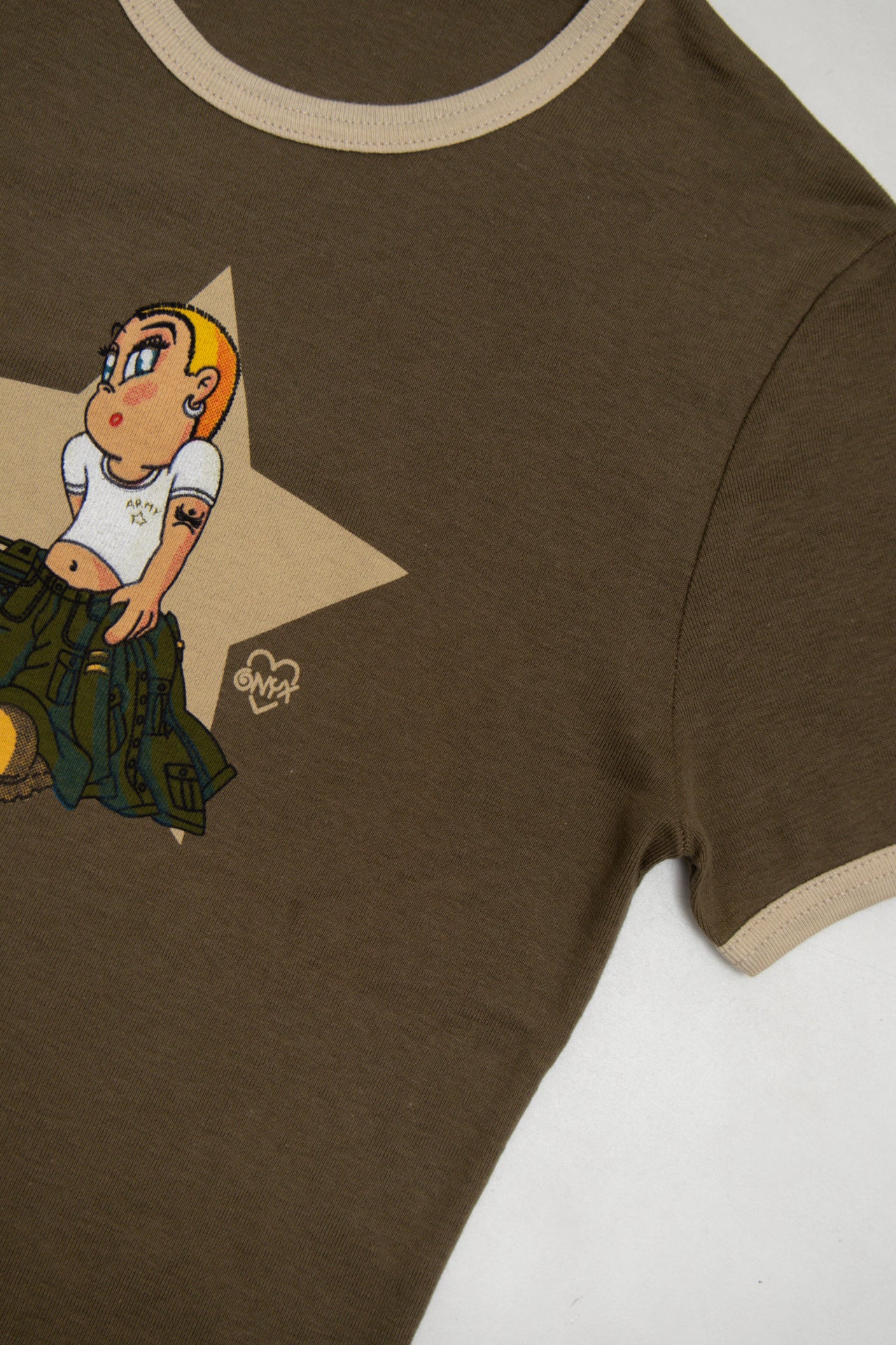 #134 Onyx T-shirt Brown | c. 173 | Size 8