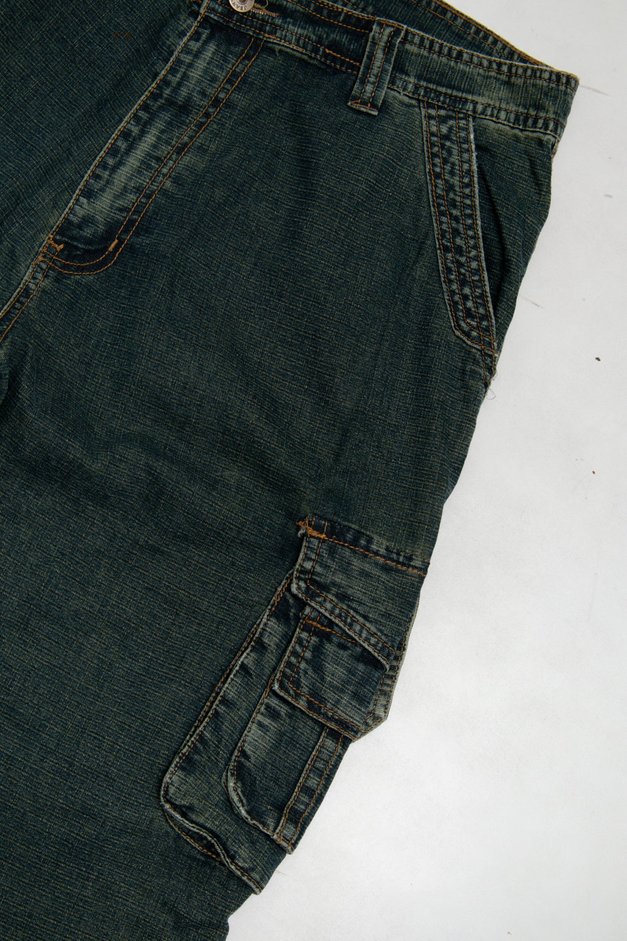 #151 Cargo Shorts Green | c. 173 | Size 10