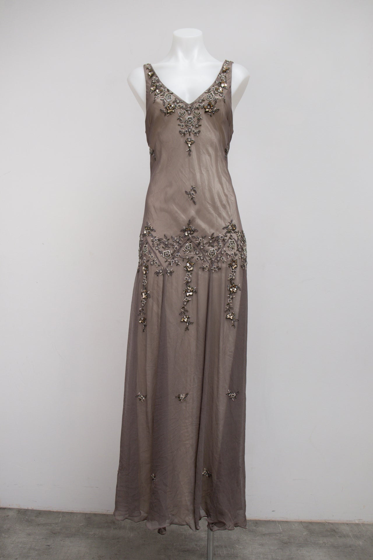 #125 Gray | c. 175 | Size 12