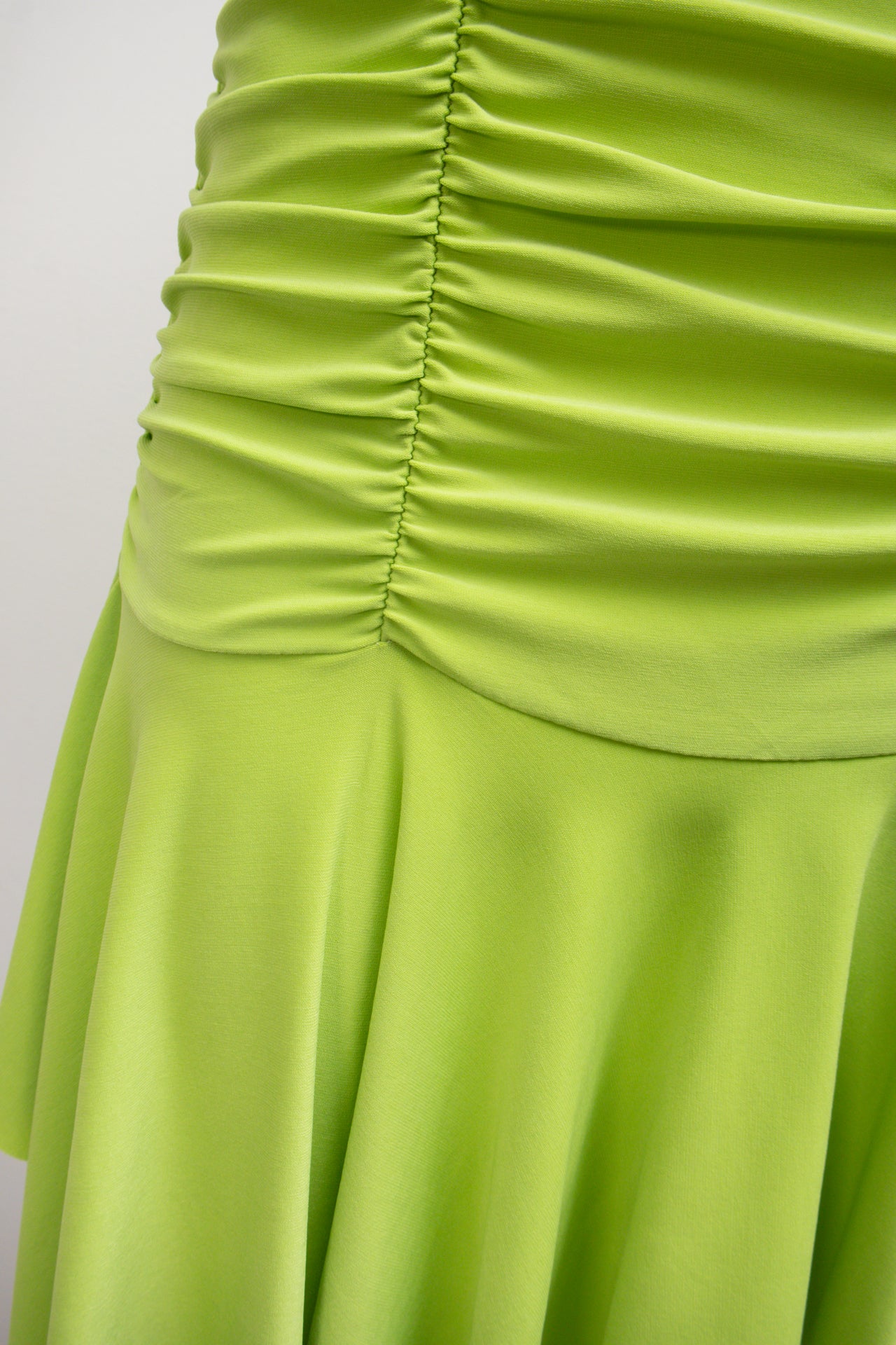 #86 Green | c. 175 | Size 8