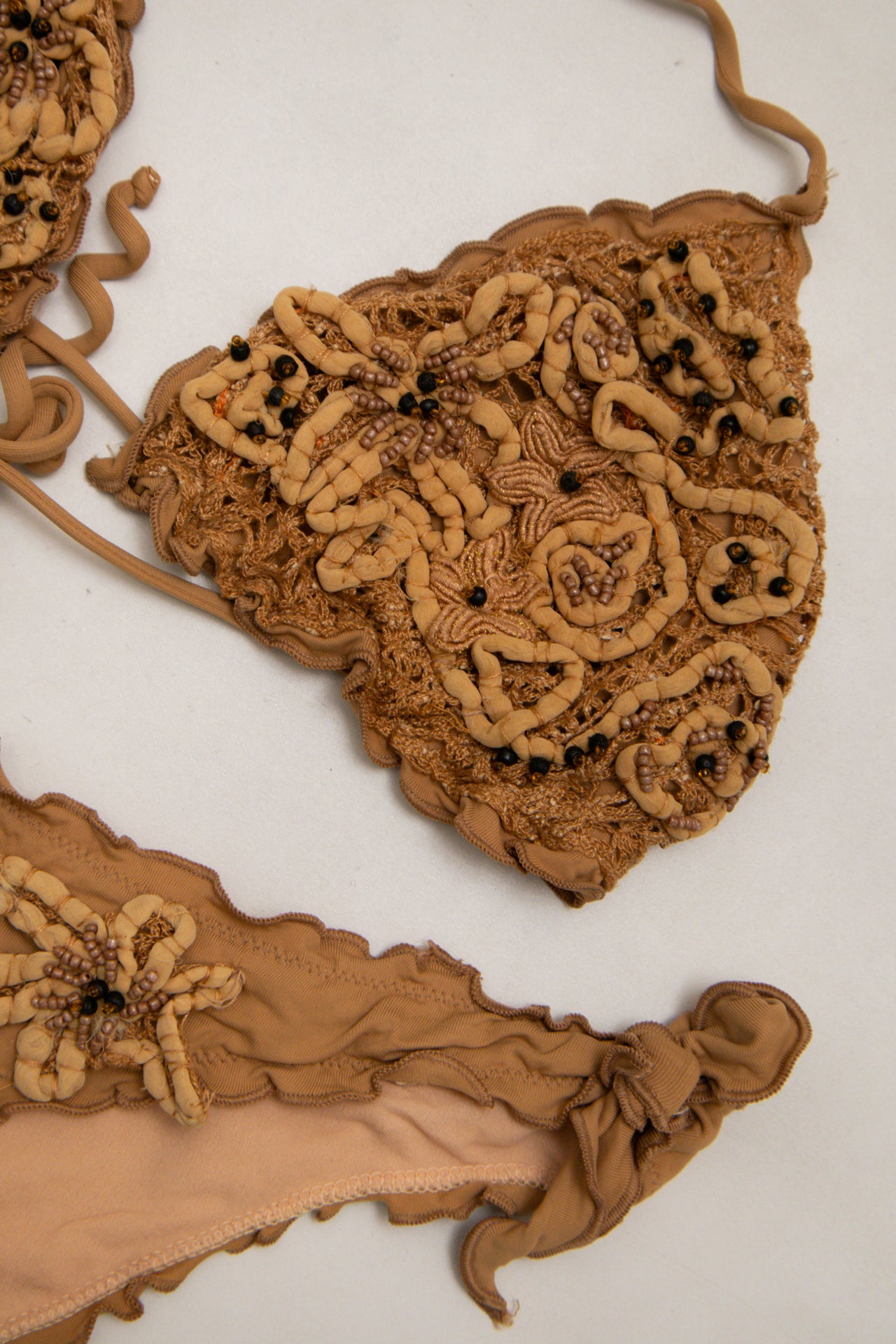 #187 Emaho Bikini Beige | c. 174 | Size 10