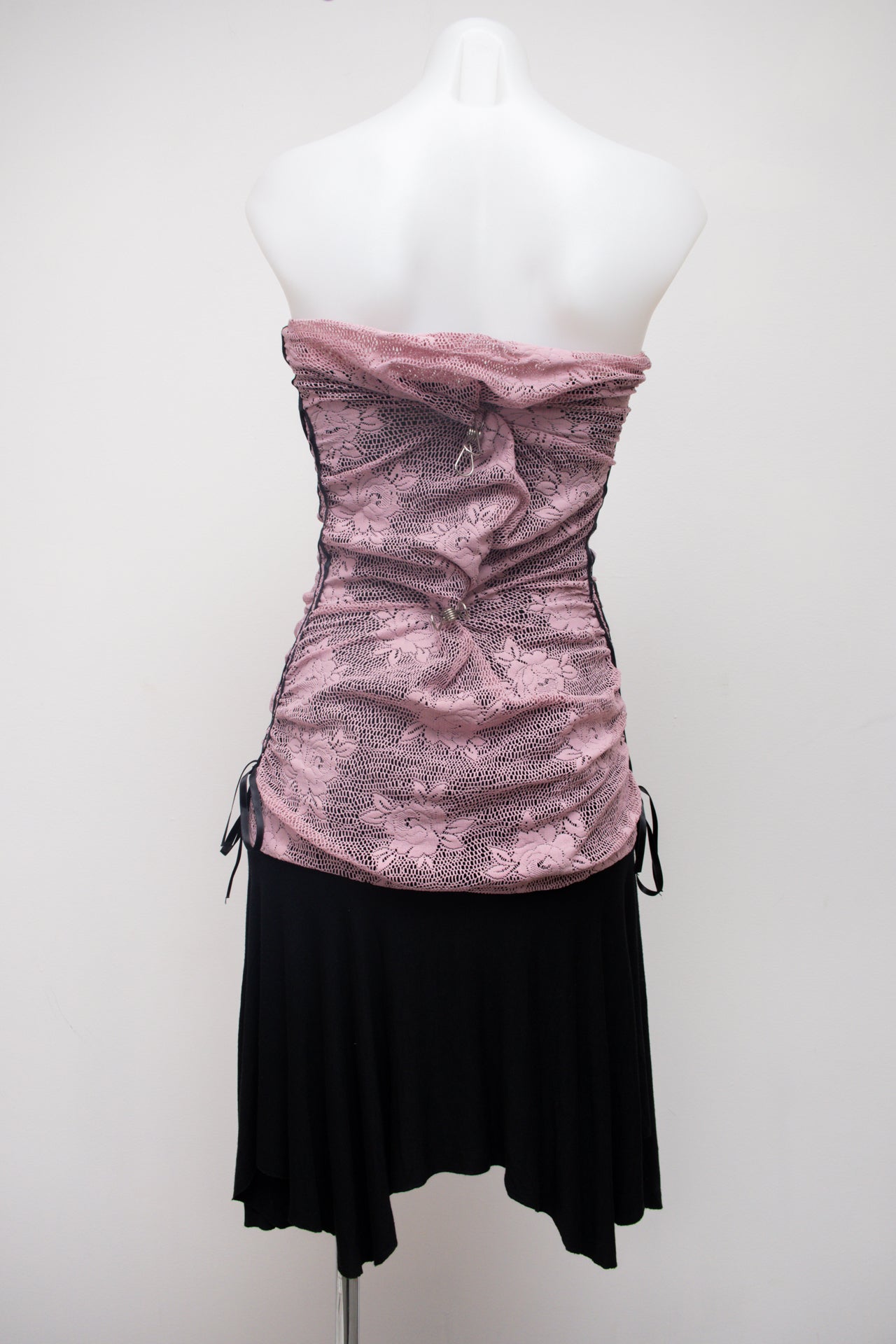 #90 Halter Top Pink | c. 175 | Size 10