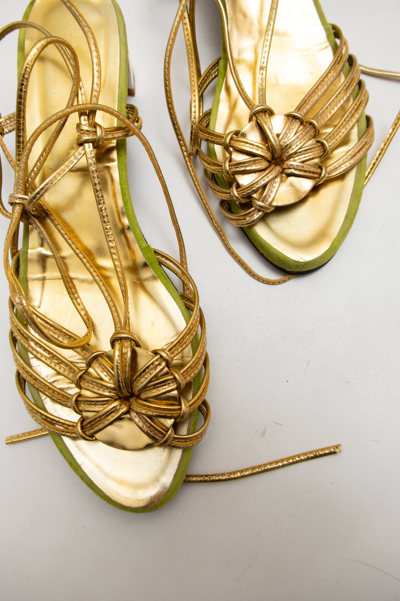 #191 Sandals Gold | c. 173 | Size AU7