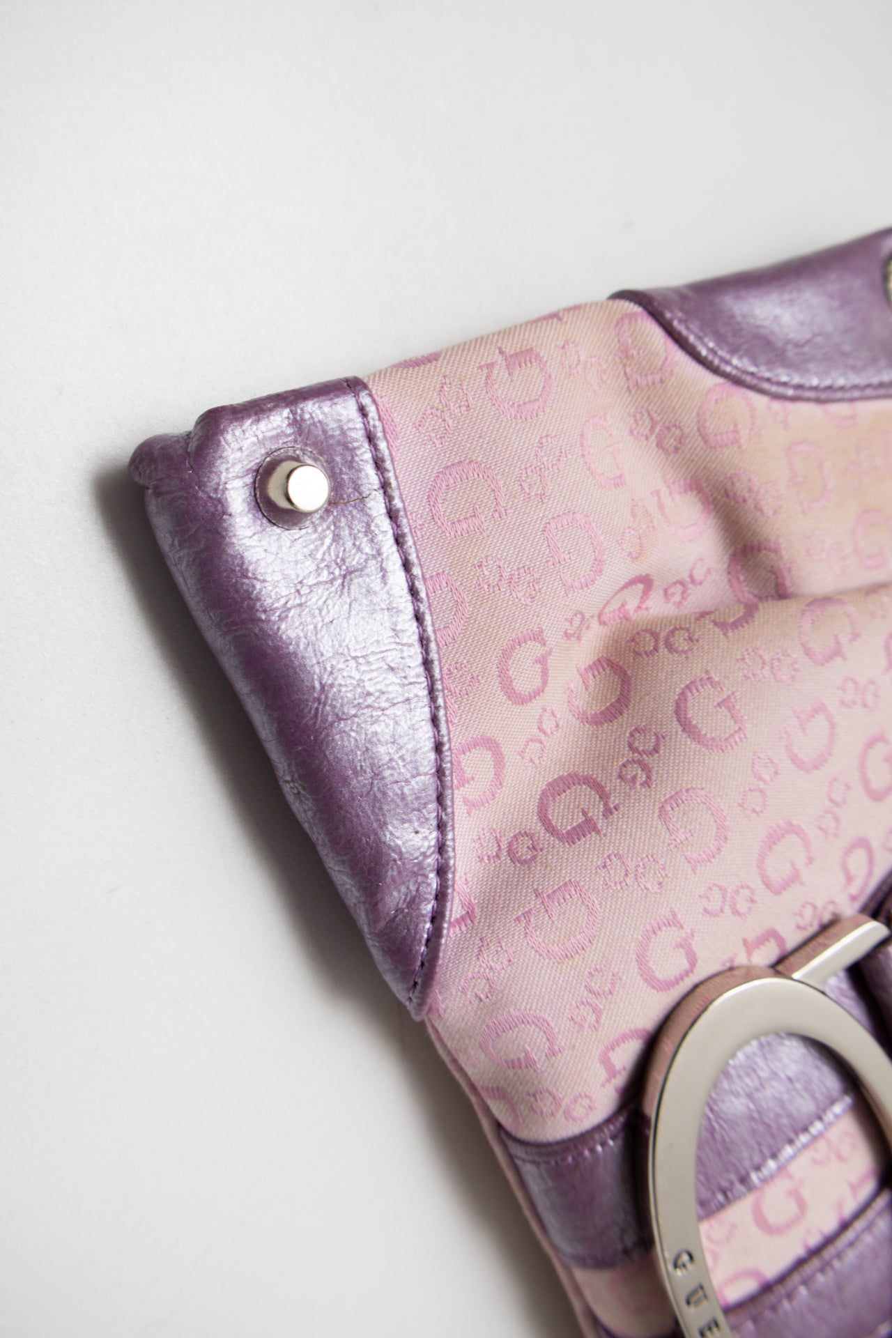 #236 Guess Shoulder Bag Pink | c. 175