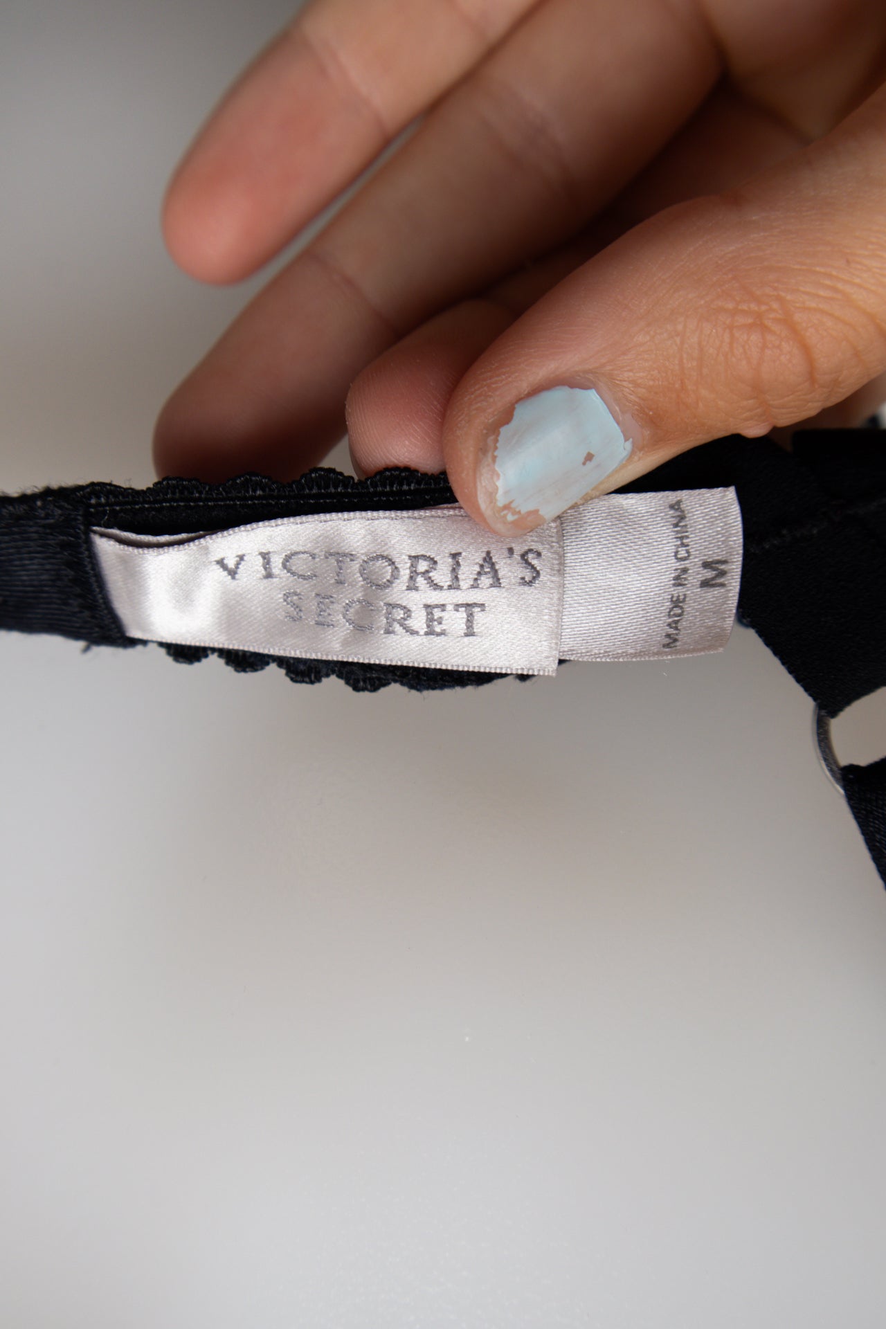 #142 Victoria's Secret Camisole Black | c. 176 | Size 8