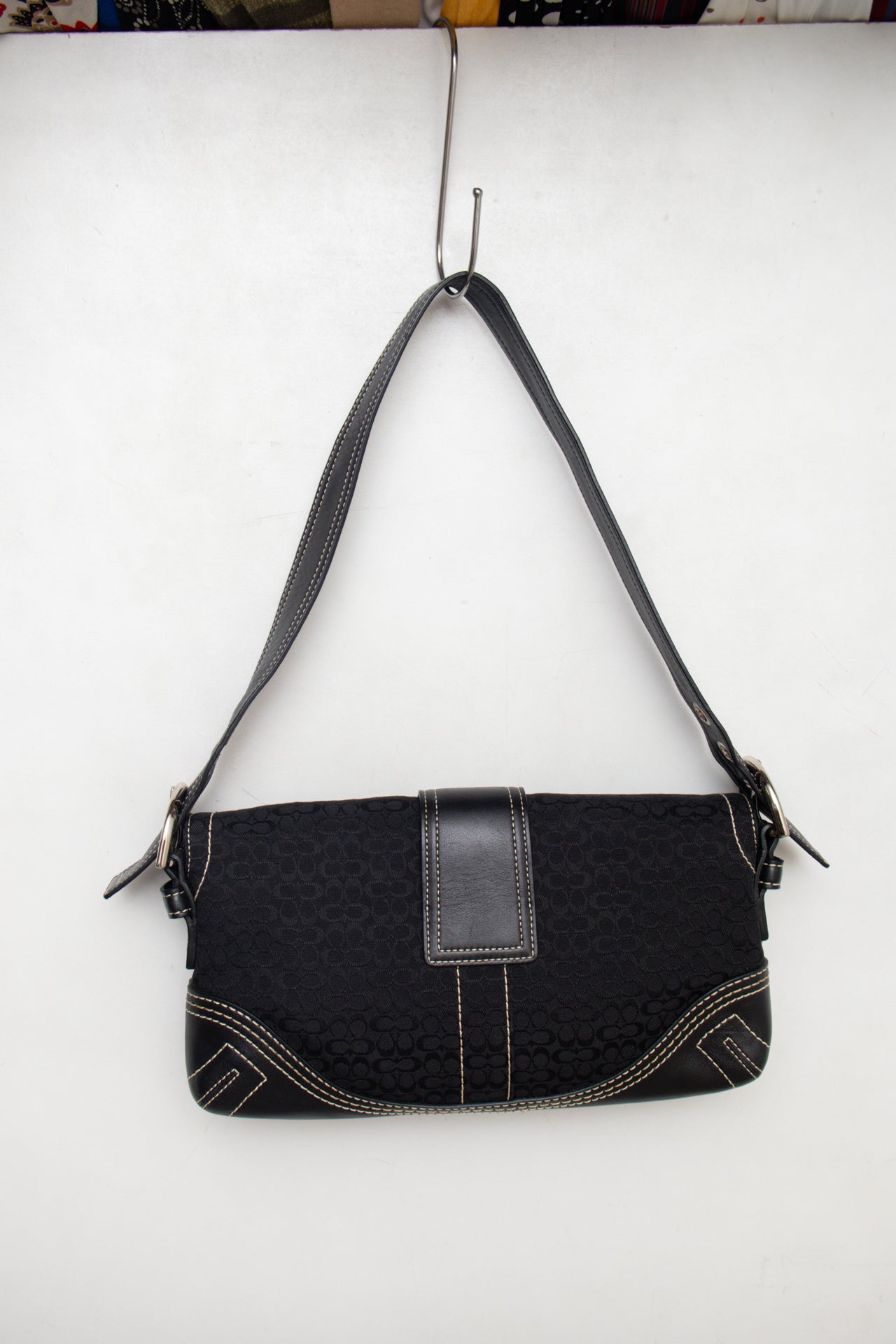 #183 Coach Shoulder Bag Black | c. 176 | Size