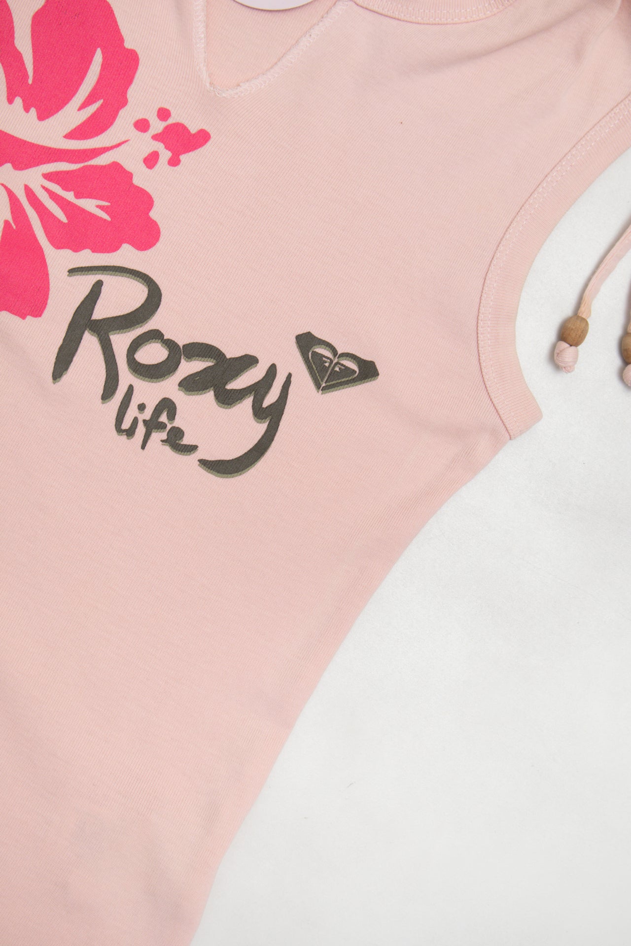 #127 Roxy Sleeveless Graphic T-shirt Pink | c. 173 | Size 6